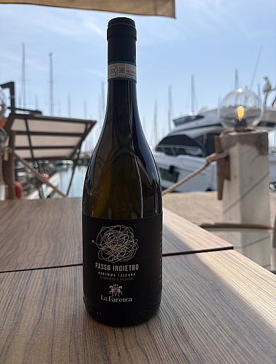 Passo Indietro Vermentino e Viogner Maremma Toscana
